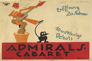 Plakat für das Admiral-Cabaret in Berlin mit einer Karikatur eines Mannes in weißem Hemd und schwarzem Hut, der eine Gitarre spielt, und der Schriftzug "Admirals Cabaret" in fetter schwarzer Schrift auf einem hellgelben Hintergrund.