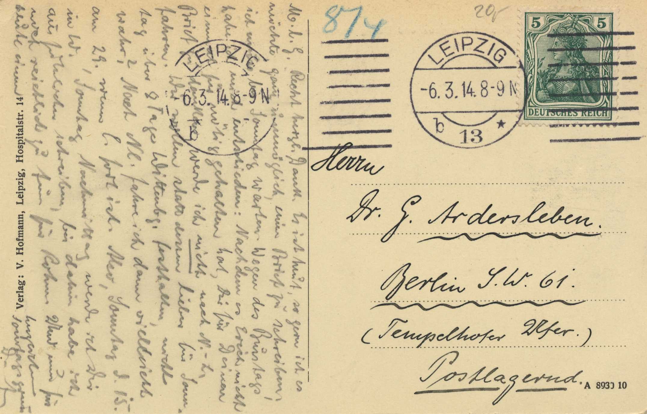 Alte Postkarte mit einer Briefmarke, die an ein Krankenhaus in Leipzig, Deutschland, adressiert ist und Text sowie Postmarken enthält.